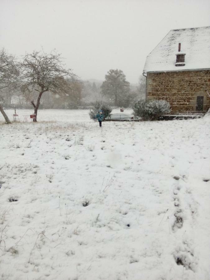 gite les chaumeix Prondines Exterior foto