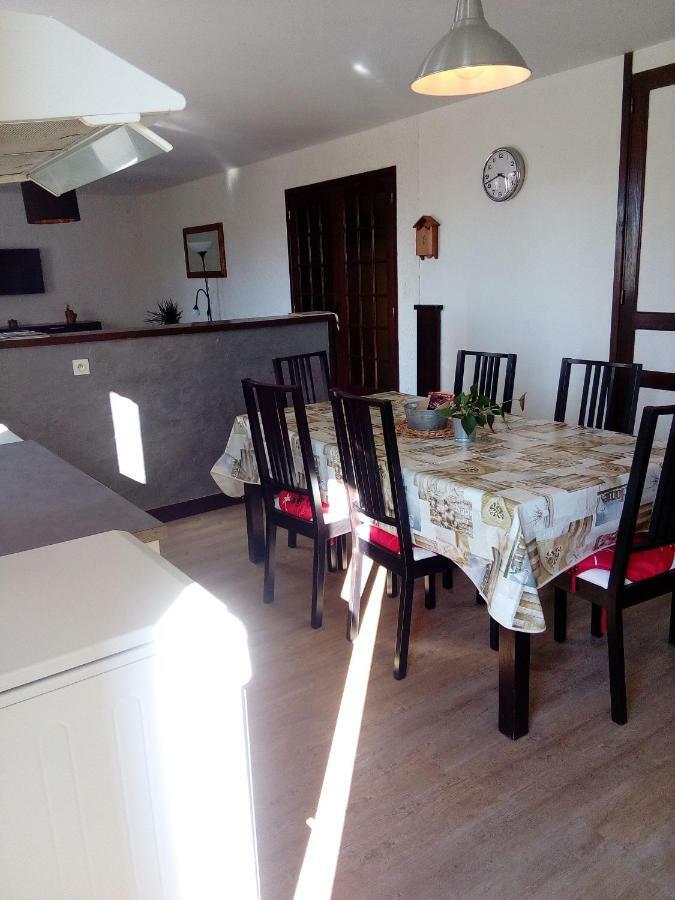 gite les chaumeix Prondines Exterior foto